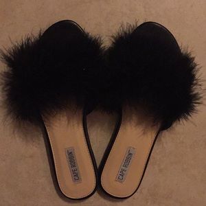 Fur sandals
